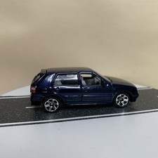 Peças móveis Matchbox 1995 Volkswagen Golf MK3 Hatchback azul escuro 1:64 quase perfeito comprar usado  Enviando para Brazil