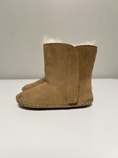 Ugg baby caden for sale  Burnsville