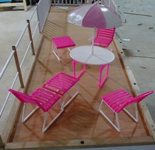 Salon jardin barbie d'occasion  Saint-Sébastien-de-Morsent