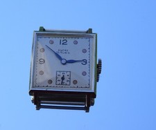 Montre carrée ancien d'occasion  Metz-