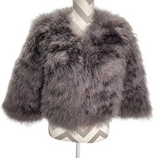 Jaqueta de Penas Jocelyn Cinza Pena de Peru Bolero Encolher Pequena Rara Revolta comprar usado Jaqueta de Penas Jocelyn Cinza Pena de Peru Bolero Encolher Pequena Rara Revolta comprar usado  Enviando para Brazil