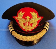 Cappello generale cappello usato  Due Carrare