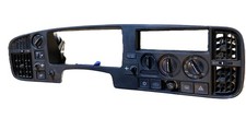 Dashboard fascia. saab d'occasion  Expédié en Belgium