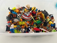 Set pezzi minifigures usato  Forli