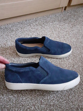 Clarks suede shoes for sale  SOUTHAMPTON