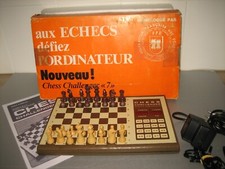 Jeu echec echiquier d'occasion  Neuville-aux-Bois