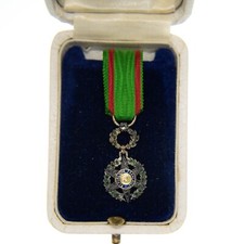 Stunning miniature medal d'occasion  Expédié en Belgium