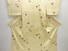 Kimono com padrão floral e concha, moderno, excelente estado comprar usado Kimono com padrão floral e concha, moderno, excelente estado comprar usado  Enviando para Brazil