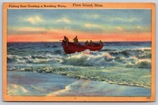 Cartão postal barco de pesca criando uma onda quebrando, Plum Island MA linho N134 comprar usado  Enviando para Brazil