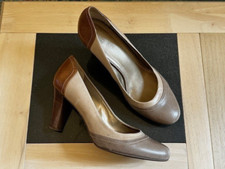 Attractive jane shilton for sale  HORSHAM