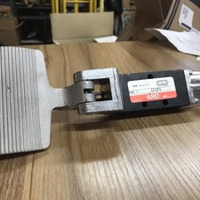 Usado, Pedal de pé de válvula de controle de ar manual ARO E212FS cinza comprar usado  Enviando para Brazil