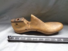 Vintage united last for sale  New Holland