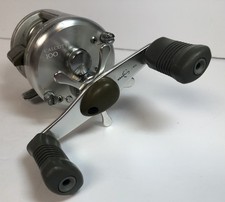 Molinetes de pesca Shimano Calcutá 100 comprar usado  Enviando para Brazil