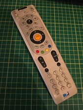 Controle remoto universal Directv teste OEM usado na TV VCR ÁUDIO ESTÉREO DVR DVD ET comprar usado  Enviando para Brazil