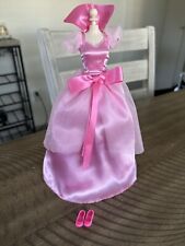 Boneca Charlotte da Princesa e o Sapo Vestido Rosa Clássico Disney Store   comprar usado  Enviando para Brazil