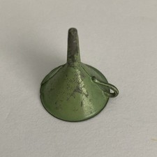 Casa de muñecas miniatura embudo de metal utensilios de cocina garaje accesorio vintage segunda mano  Embacar hacia Mexico