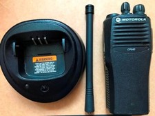 MOTOROLA CP040 VHF 146 -174 MHz 5W 4 CHANNELS TWO WAY RADIO , desk charger na sprzedaż  PL