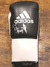 Luva de boxe Julio Cesar Martinez autógrafo/assinada Adidas couro certificado de autenticidade comprar usado Luva de boxe Julio Cesar Martinez autógrafo/assinada Adidas couro certificado de autenticidade comprar usado  Enviando para Brazil