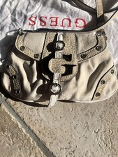 Borsa tracolla guess usato  Vergiate