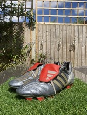 Scarpe calcio adidas usato  Spedire a Italy