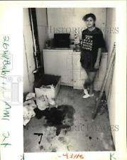 Foto de imprensa 1988 Lauren Sobel na lavanderia onde ela deu à luz seu bebê comprar usado  Enviando para Brazil