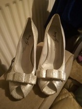 Size 7silvery embossed for sale  REDRUTH