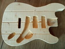 Corps guitare electrique d'occasion  Mareuil-Caubert