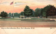 Cartão postal antigo 1909 cena em Fort Hamilton Park bandeira vara árvores Nova York NY, usado comprar usado  Enviando para Brazil