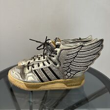 Adidas Jeremy Scott NASA JS Obyo Wings 2.0 prata metálica G61109 tamanho 8 GRAIL comprar usado  Enviando para Brazil