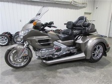2006 honda goldwing d'occasion  Expédié en Belgium