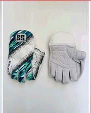 Wicket keeping glows for sale  BIRMINGHAM