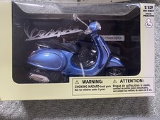 Vespa primavera metallic d'occasion  Expédié en Belgium