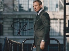DANIEL CRAIG 007 JAMES BOND AUTÓGRAFO INCRÍVEL COMO JAMES BOND SKYFALL PRESS AINDA comprar usado  Enviando para Brazil