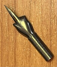Plume main primaire d'occasion  Sèvres