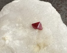 Cristal spinelle rouge d'occasion  Champigny-sur-Marne