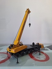 Grue télescopique liebherr d'occasion  Chazay-d'Azergues