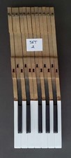 Usado, Conjunto de 12 teclas de piano antigas consecutivas-artesanato hobbies arte steampunk reaproveitada comprar usado  Enviando para Brazil
