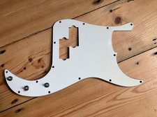 Squier fender precision for sale  BRISTOL