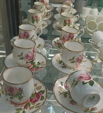 Royal albert tazzine usato  Sant Antimo