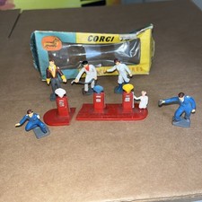 Corgi figures 1505 for sale  COLCHESTER