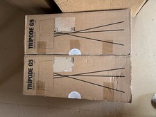 Santa cole tripod for sale  Malta