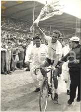 1966 ciclismo giro usato  Milano