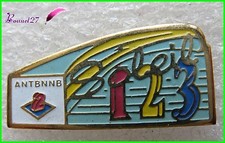 Pin pins badge d'occasion  Pacy-sur-Eure