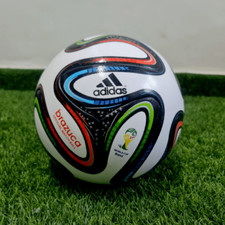 Bola de futebol oficial Adidas Brazuca Match Bal Copa do Mundo FIFA 2014 | tamanho-5 | comprar usado  Enviando para Brazil