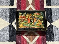 Usado, Caixa de laca russa Palekh pintada à mão assinada 1988 3x2,5” T15 comprar usado  Enviando para Brazil