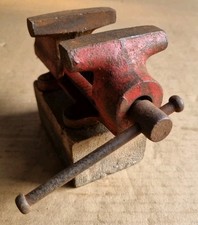 Small vice 2.5 for sale  MANNINGTREE