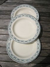 Ancienne assiette faience d'occasion  Neuville-aux-Bois