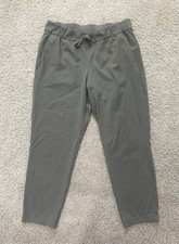 Lululemon lightweight mid for sale  Fountain Valley