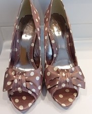 Phase eight bow for sale  WITNEY