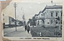 Catania viale regina usato  Marino